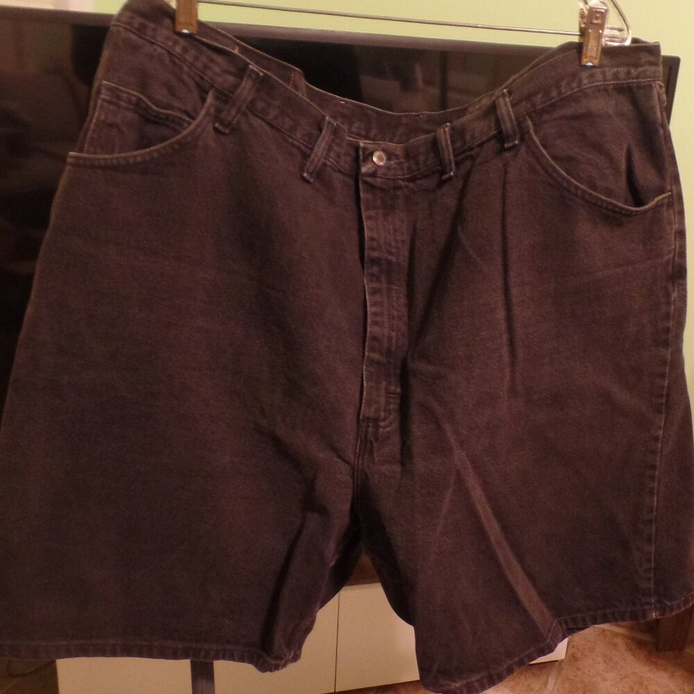 Wrangler Men's Big & Tall Black Jean Shorts, Size 48x9